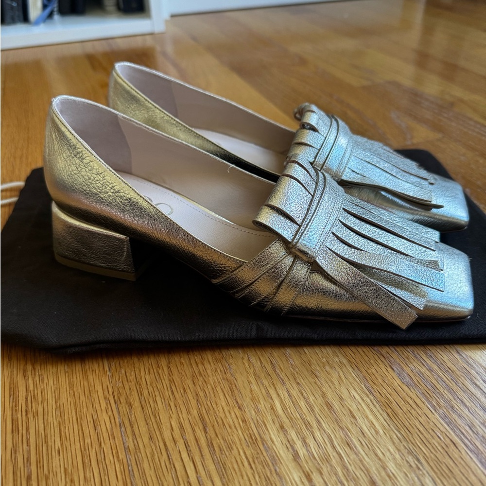 Rodo Gold Pumps - Picture 4 of 5